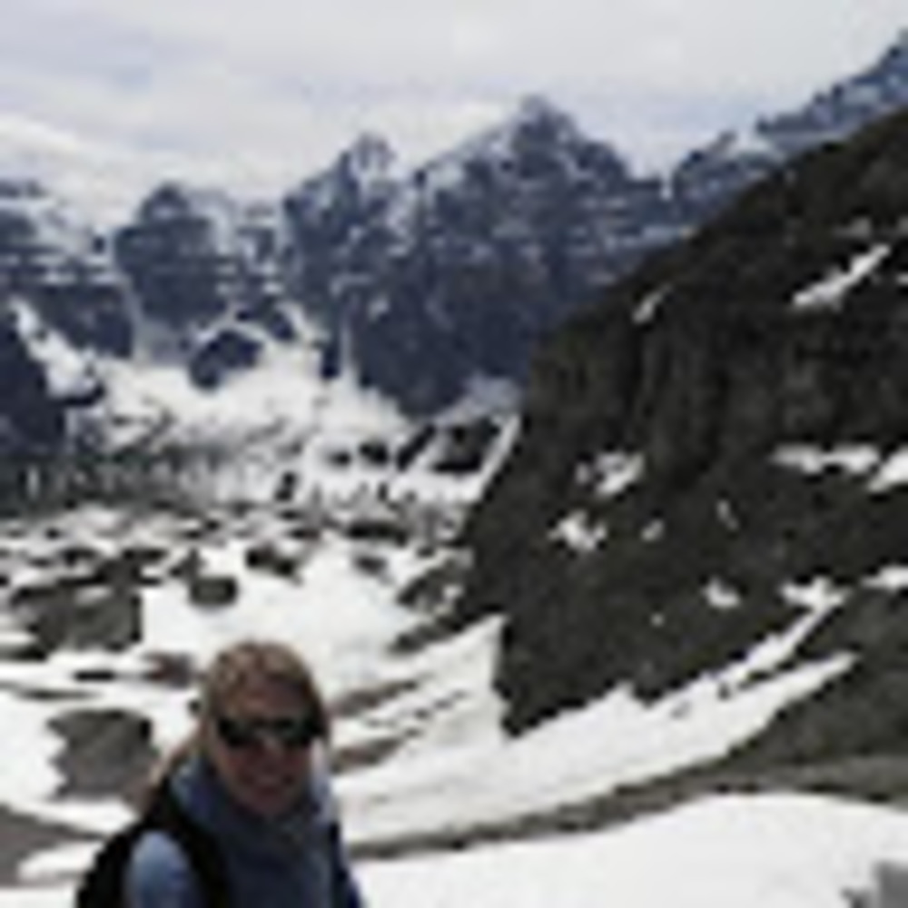 Meet your Posher, Laurie